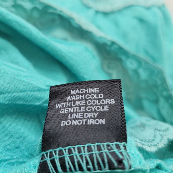 Maurices Size M Teal Crinkle Lace Trim V Neck Top Y2K Feminine Boho - Picture 9 of 9